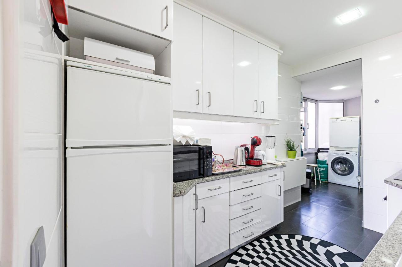 Seaside View 2Br In Povoa By Lovelystay 포보아데바짐 외부 사진