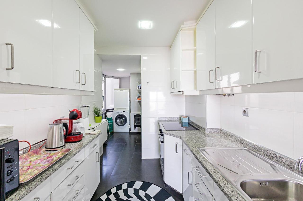 Seaside View 2Br In Povoa By Lovelystay 포보아데바짐 외부 사진