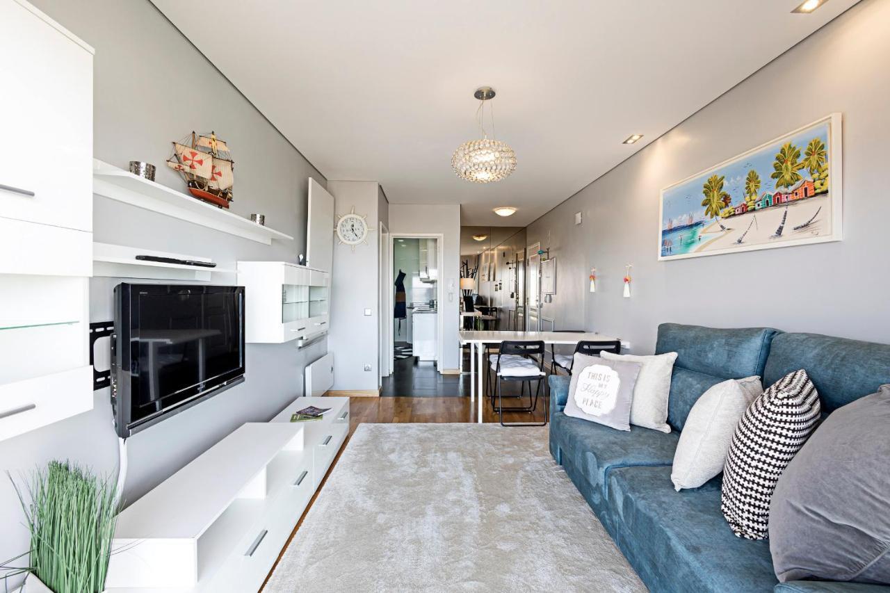 Seaside View 2Br In Povoa By Lovelystay 포보아데바짐 외부 사진